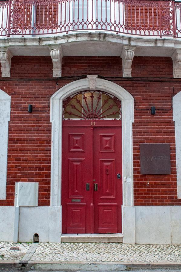 1869 Real House 4*