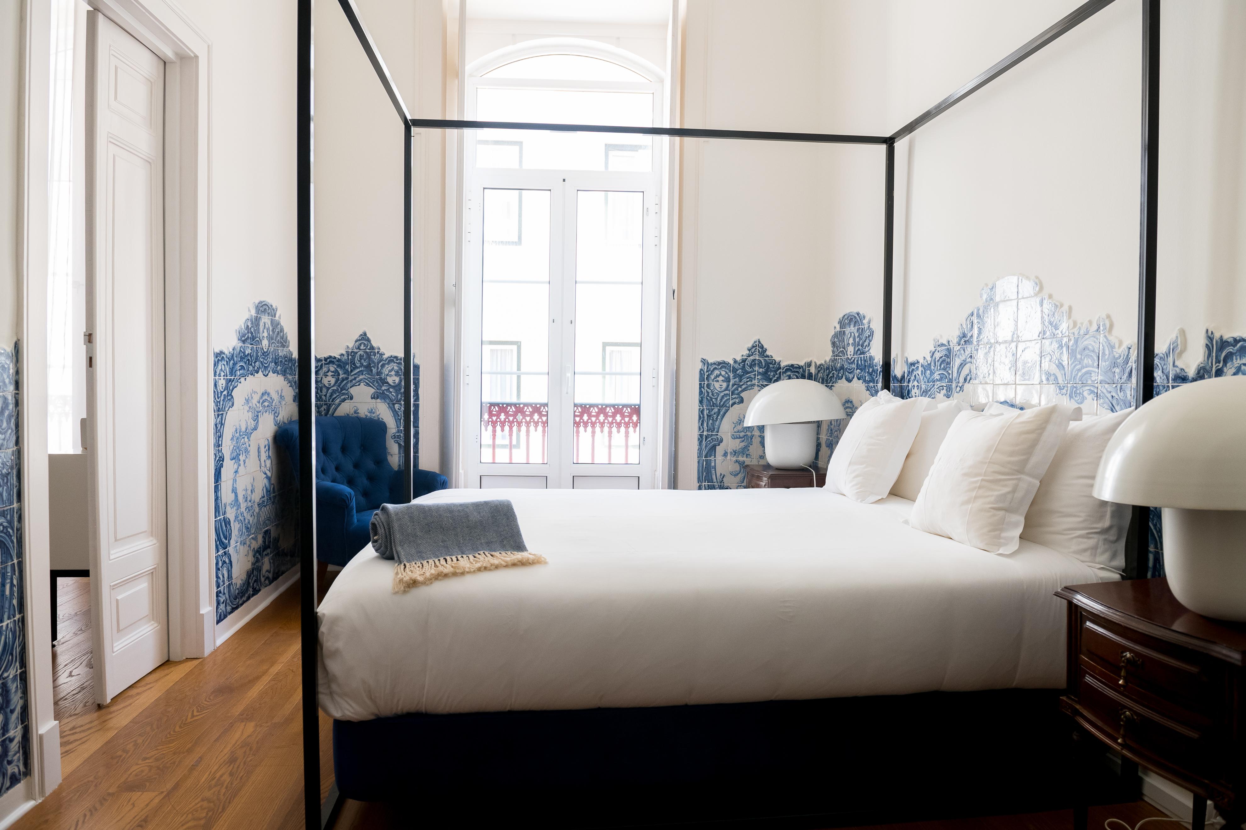 1869 Real House 4*